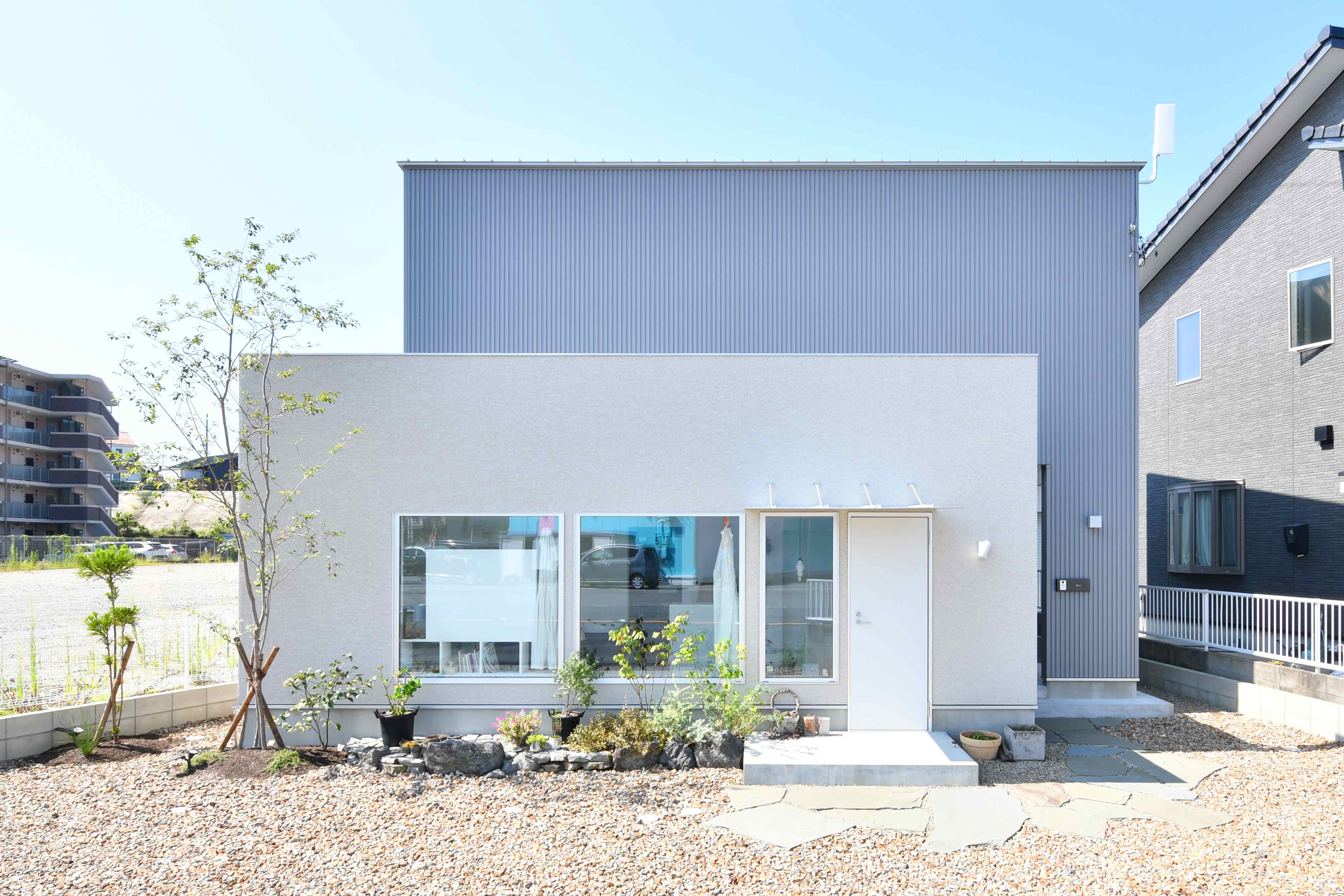 おすすめ100円均一のおもちゃ＆施工例追加しました。